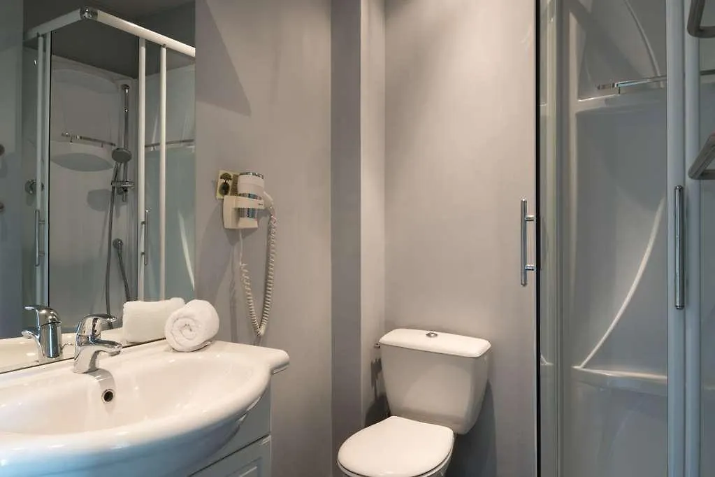 Hotel Ogcastres Le Caussa Francia